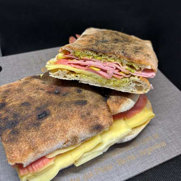 SANDWICH DE MORTADELA Y SALSA DE PISTACHO - Image 3